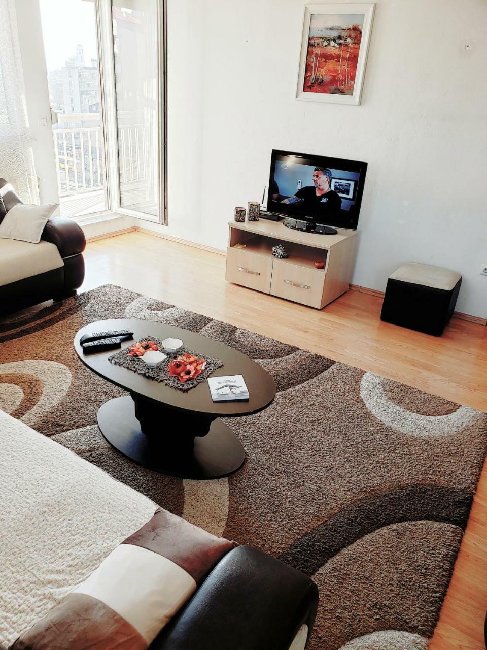 Welcoming In Prishtina Apartment Пристина Екстериор снимка