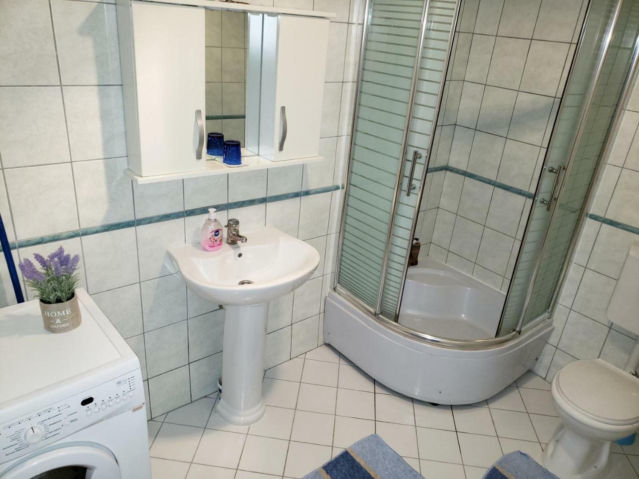 Welcoming In Prishtina Apartment Пристина Екстериор снимка