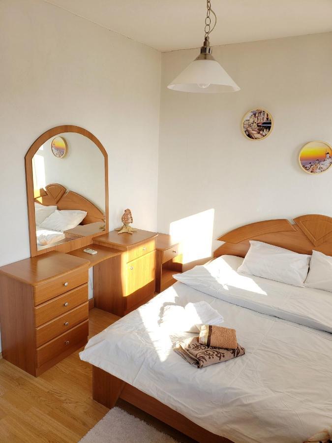 Welcoming In Prishtina Apartment Пристина Екстериор снимка